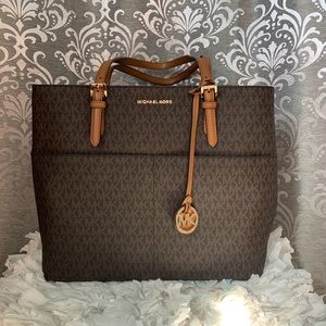 NWOT Michael Kors Purse